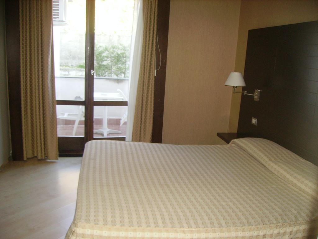 Hotel Diecimare Cava De' Tirreni Exterior photo