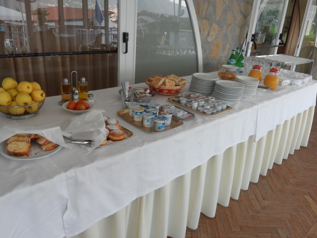 Hotel Diecimare Cava De' Tirreni Exterior photo